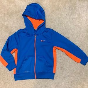 Nike zip up hoodie size 4